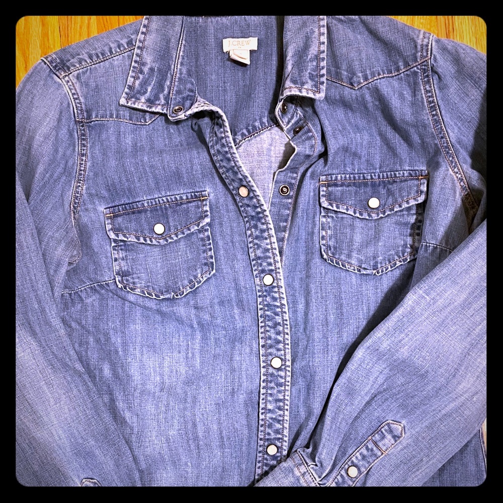 JCrew Chambray long sleeve button down with snaps